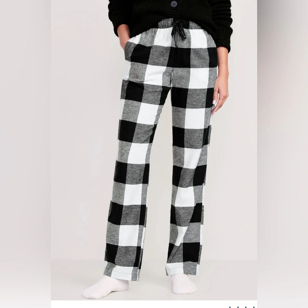 Old Navy Buffalo Plaid Pajama Pants
Christmas Pajamas
Jingle Jammies
Winter PJs
